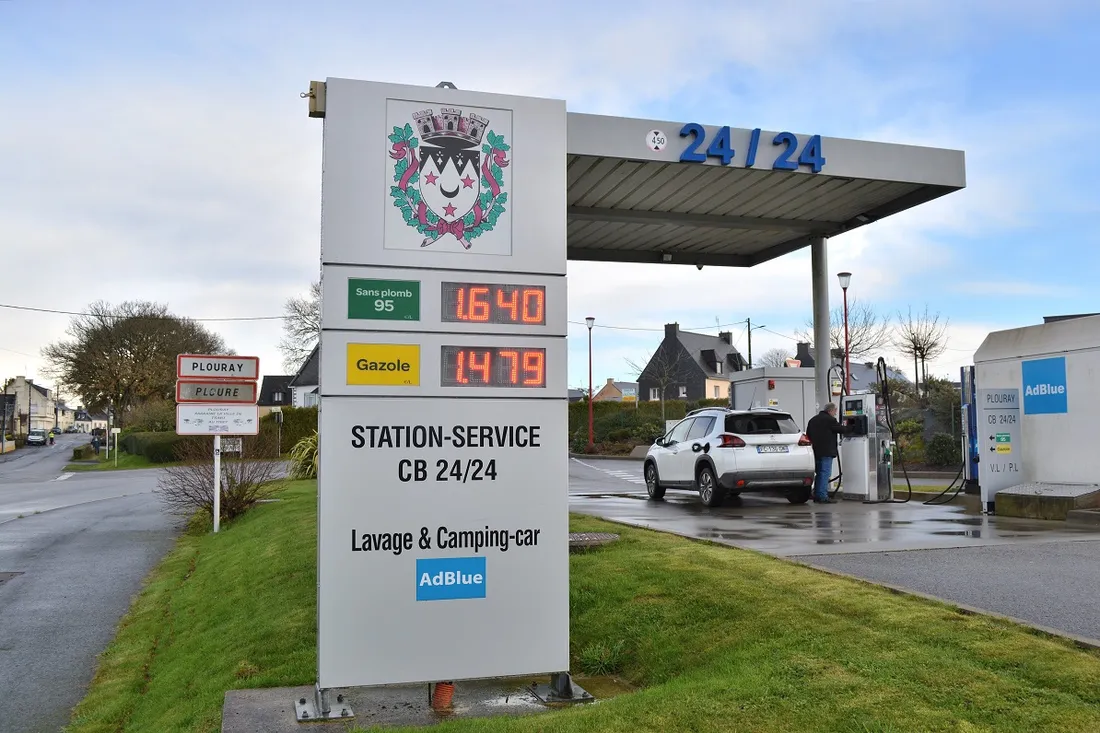 Station service communale de Spézet